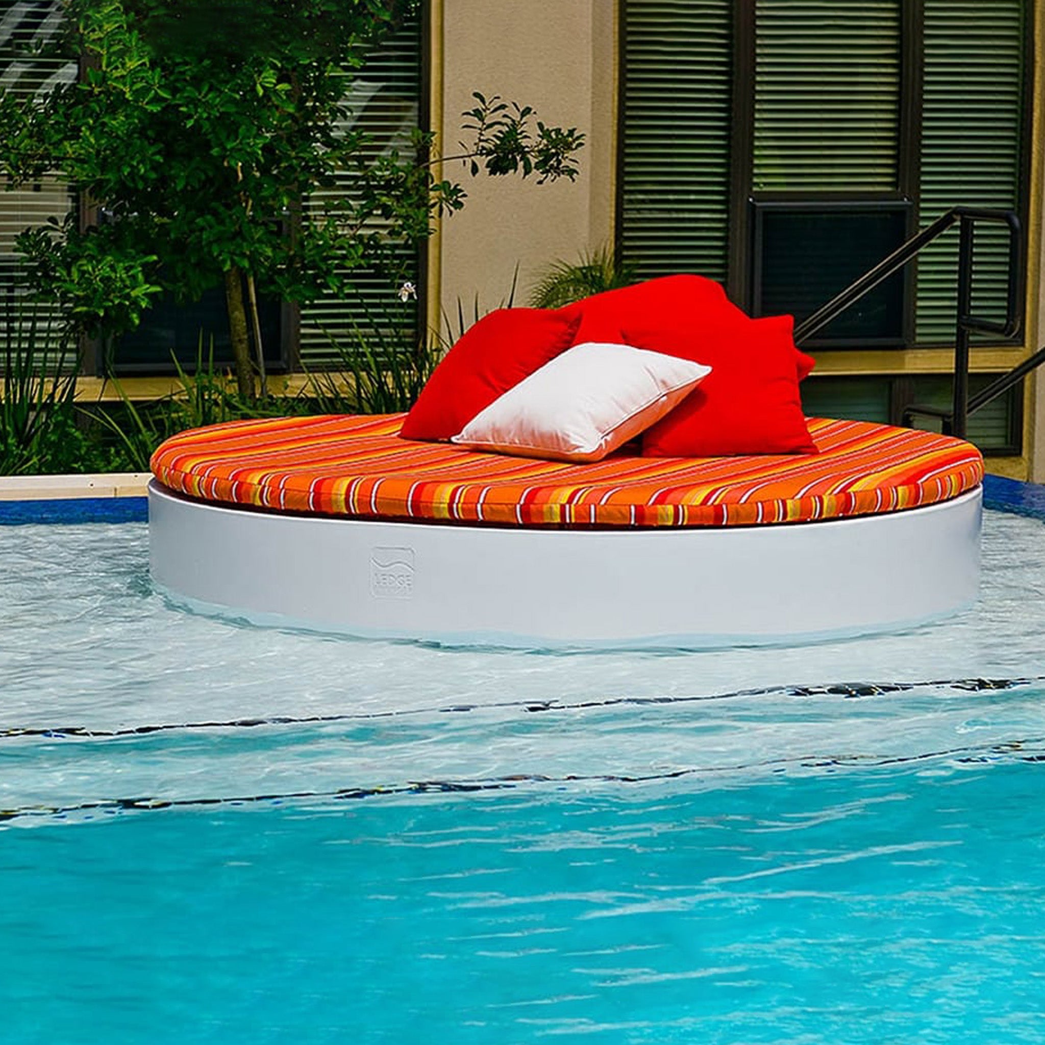 Swimming pool best sale ledge loungers